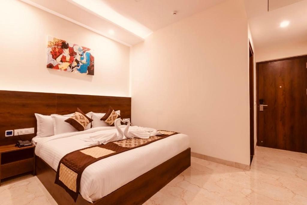 Hotel Crystal Inn Plaza Delhi Airport Neu-Delhi Exterior foto